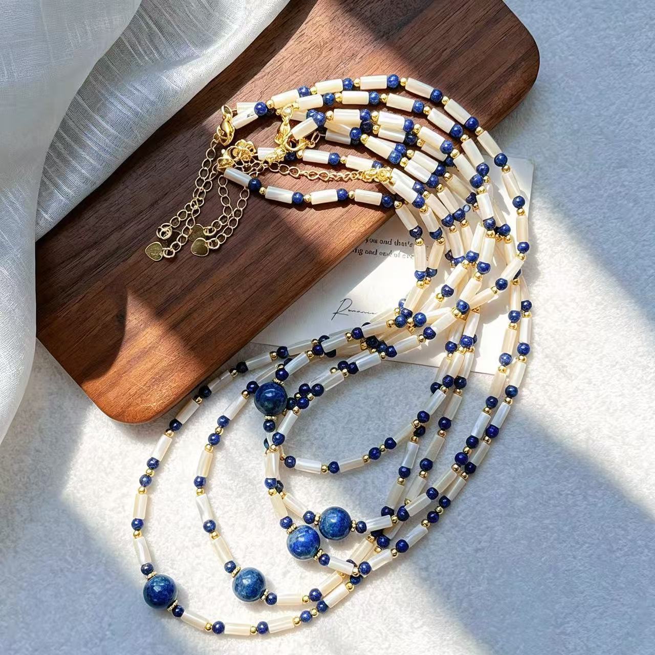 ヴィンテージ風のインスタグラムスタイル、天然ラピスラズリと貝 - Vintage Fashion Instagram のレビューと価格
